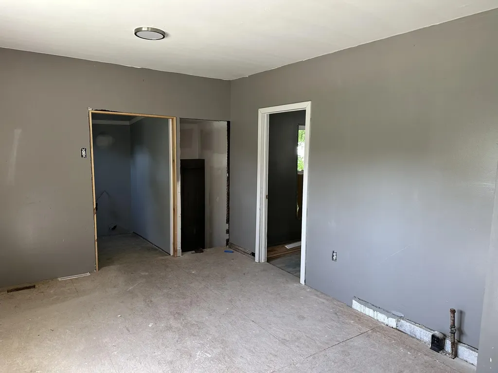 696 Highland Avenue Benton Harbor City MI 49022