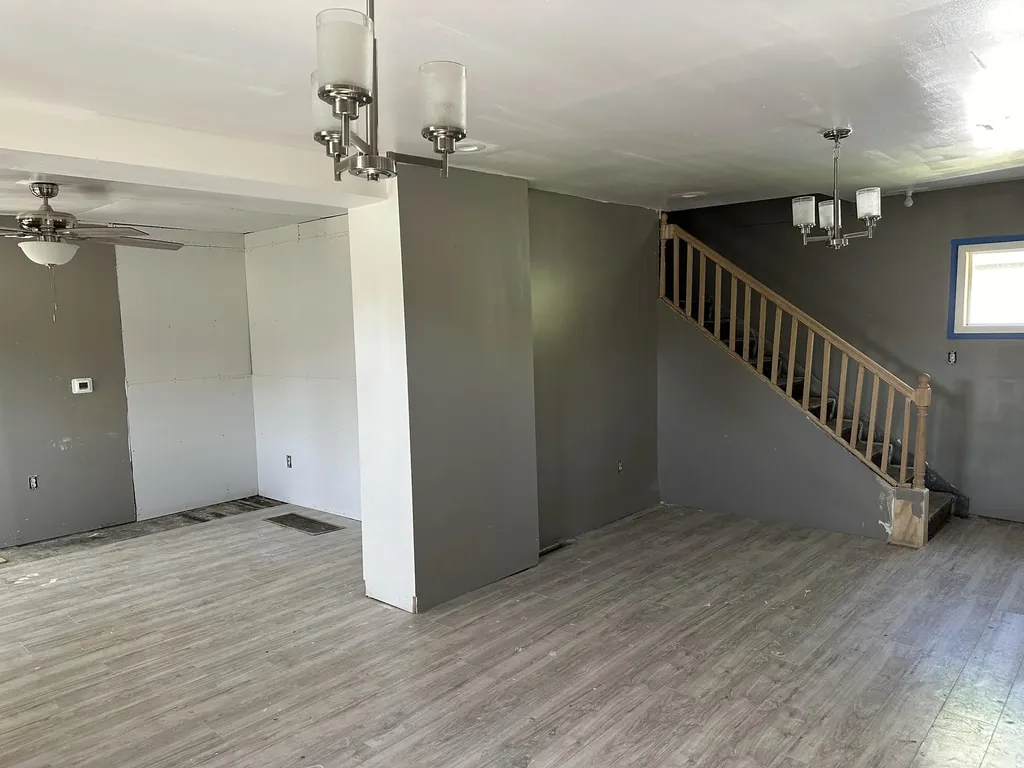 696 Highland Avenue Benton Harbor City MI 49022