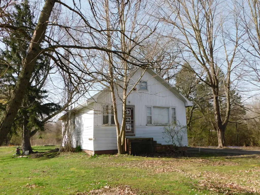 1976 Townline Road Sodus Township MI 49022