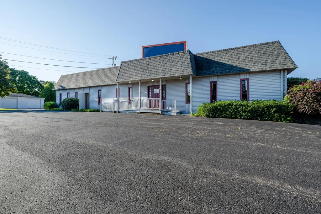 2513-2517 Niles Avenue St. Joseph City MI 49085