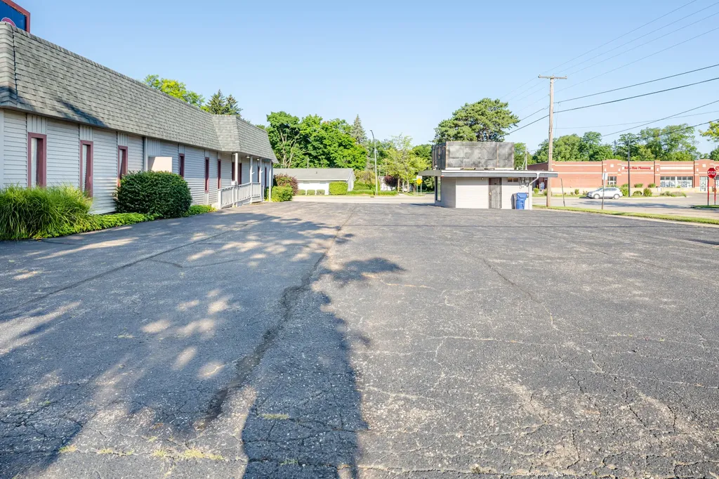 2513-2517 Niles Avenue St. Joseph City MI 49085