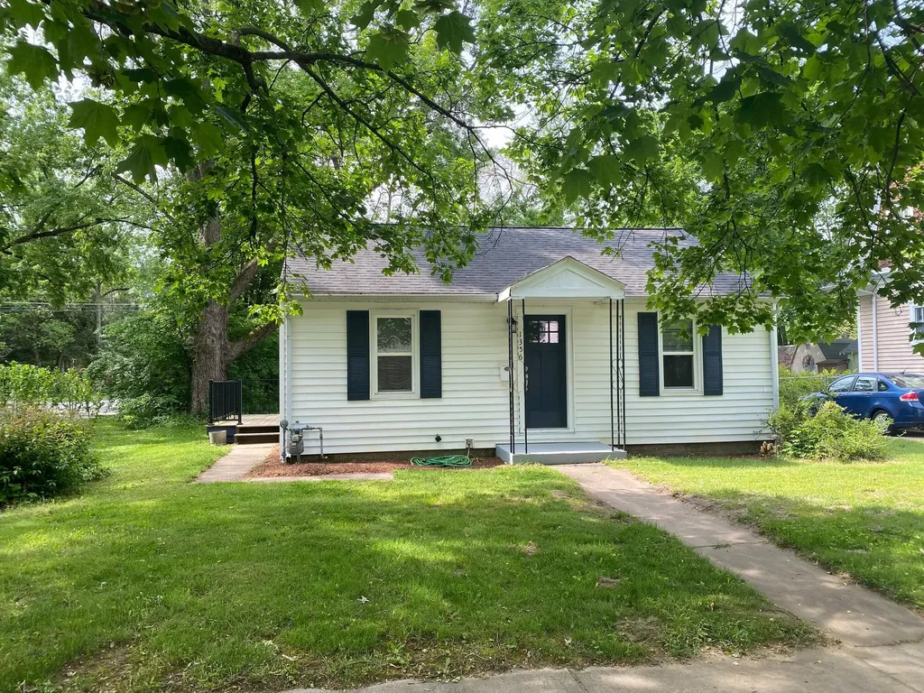 1356 Sheridan Avenue Niles City MI 49120