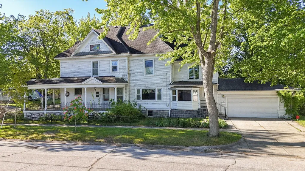 307 Center Street Dowagiac City MI 49047