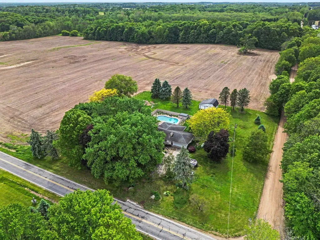 68544 Union Road S Porter Township MI 49130