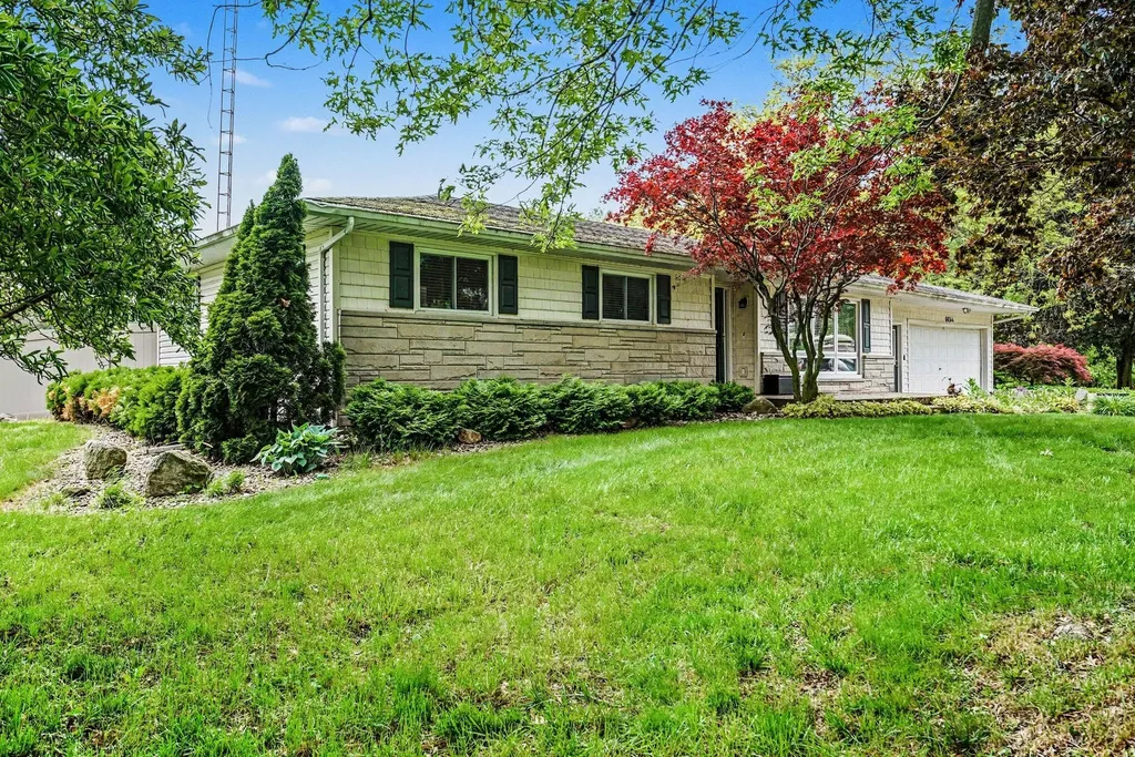 68544 Union Road S Porter Township MI 49130