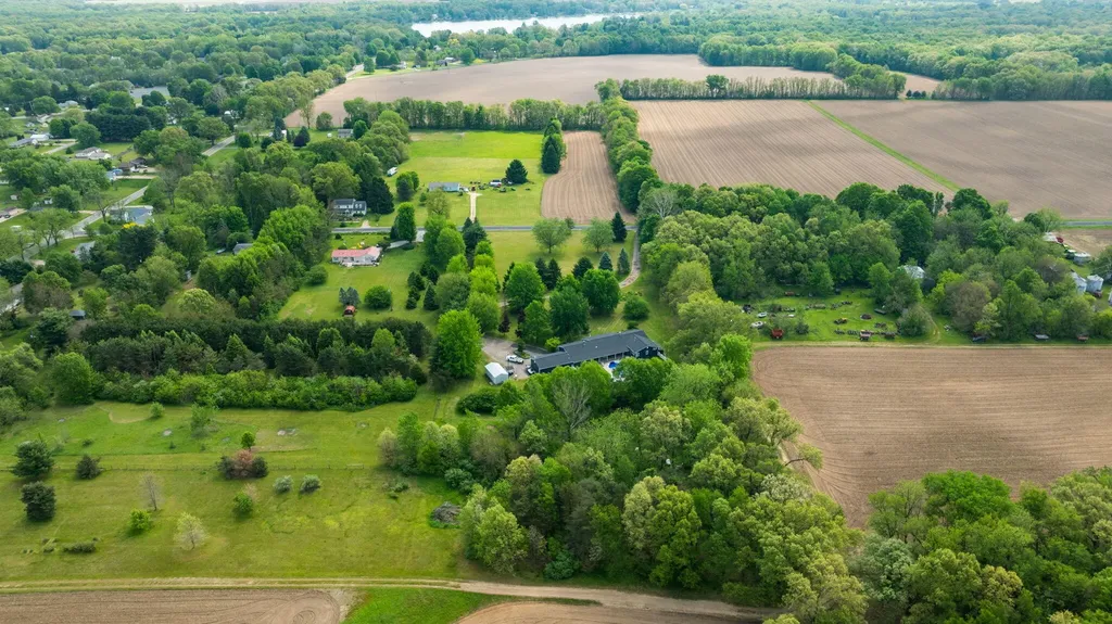 70150 Sherman Road Ontwa Township MI 49112