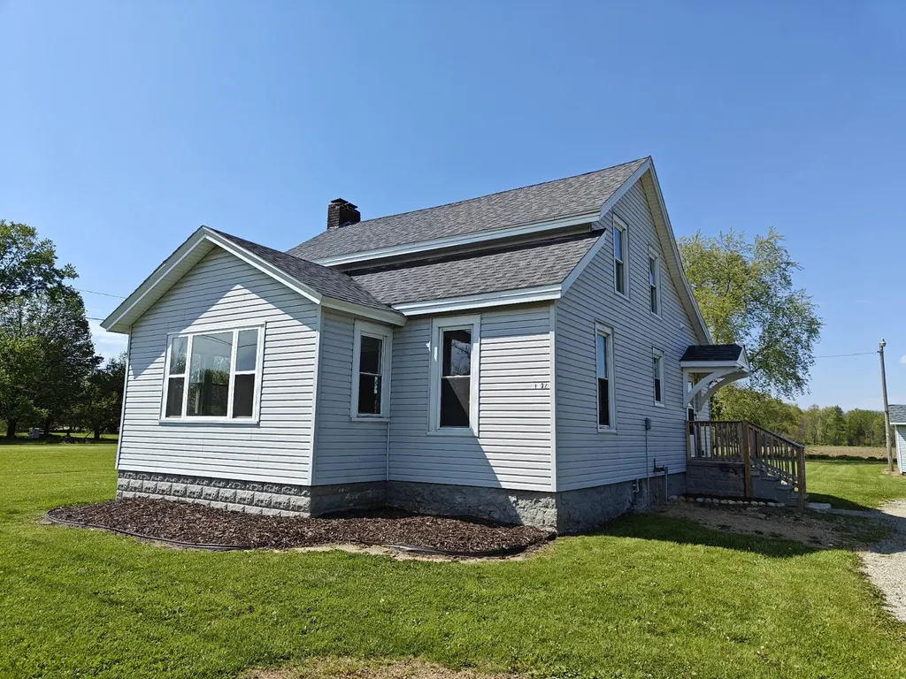 31532 M 62 W Silver Creek Township MI 49047