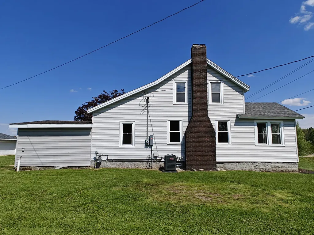 31532 M 62 W Silver Creek Township MI 49047