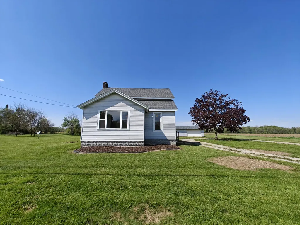 31532 M 62 W Silver Creek Township MI 49047