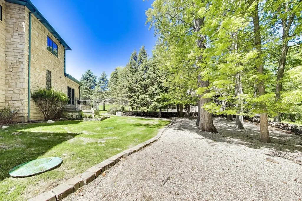 2287 Autumn Ridge Royalton Township MI 49085
