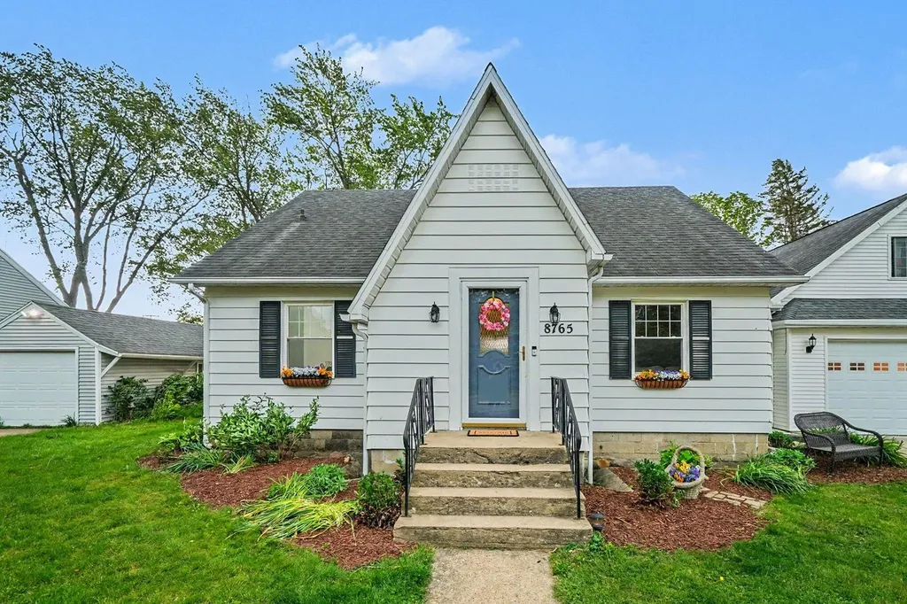 8765 Grove Avenue Oronoko Charter Township MI 49103