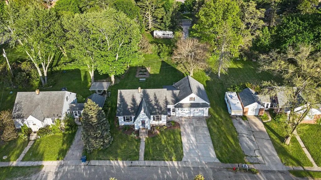 8765 Grove Avenue Oronoko Charter Township MI 49103