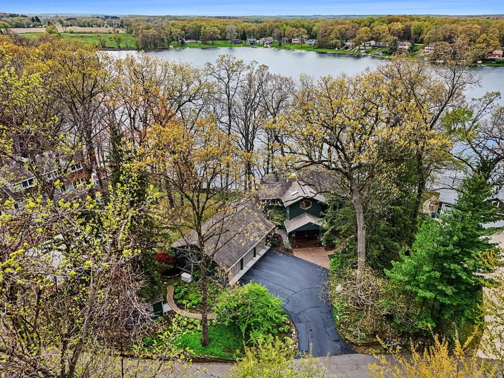 90888 Bluff Drive Porter Township MI 49067
