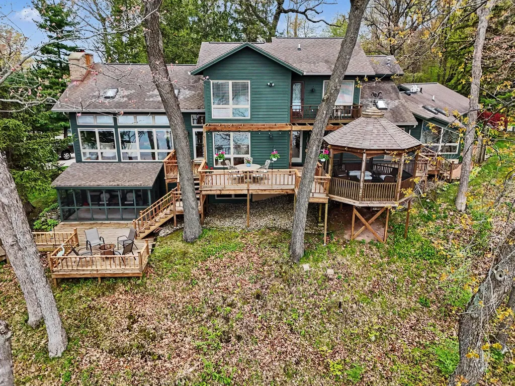 90888 Bluff Drive Porter Township MI 49067