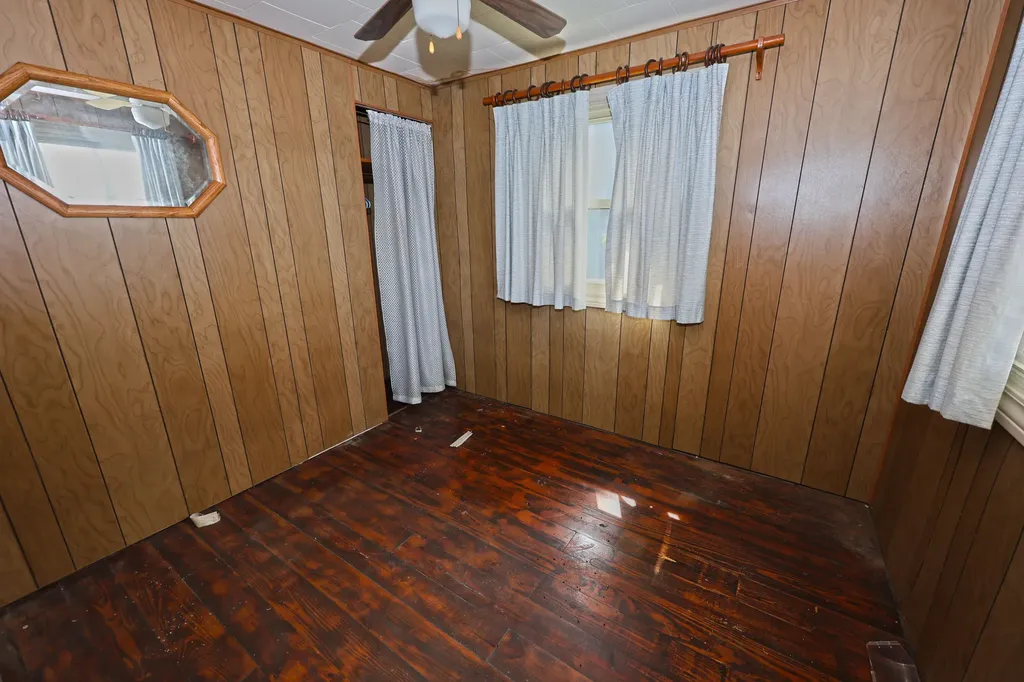 31050 Curran Beach Silver Creek Township MI 49047
