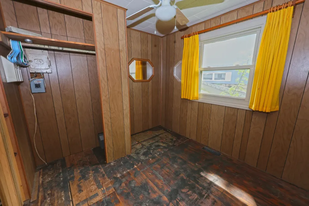 31050 Curran Beach Silver Creek Township MI 49047