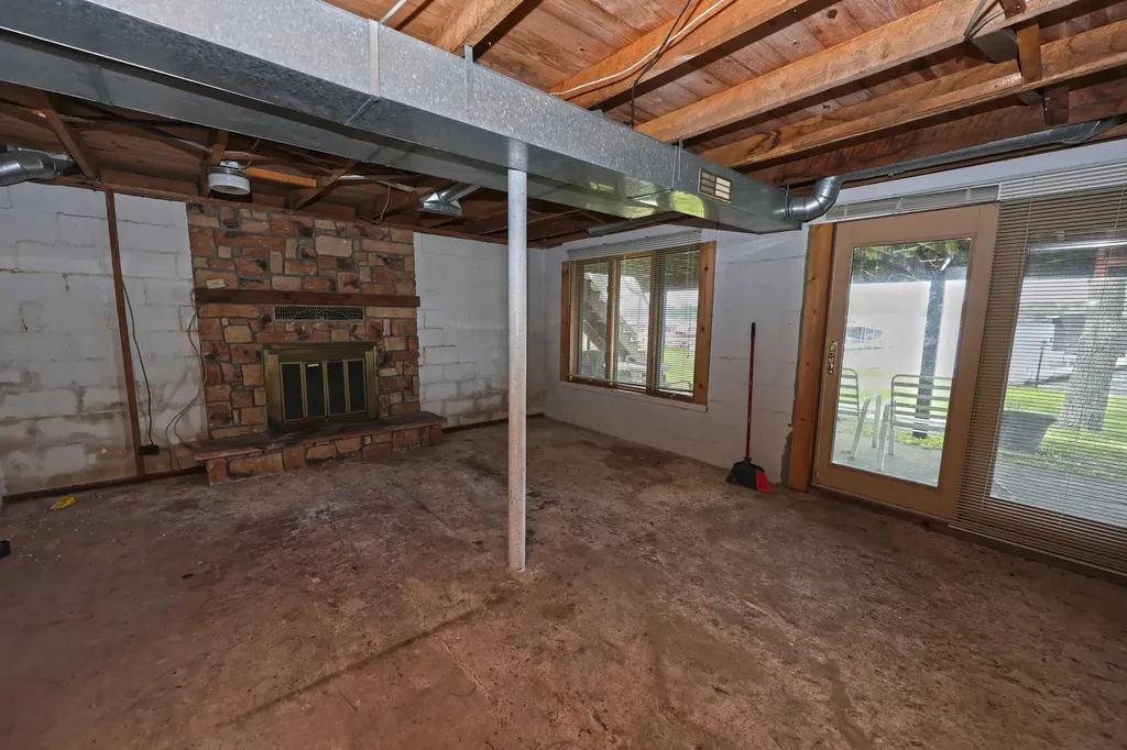31050 Curran Beach Silver Creek Township MI 49047