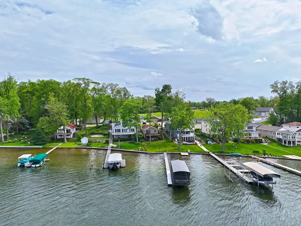 31050 Curran Beach Silver Creek Township MI 49047
