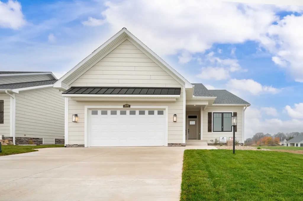2560 Noellyn Drive Oronoko Charter Township MI 49103