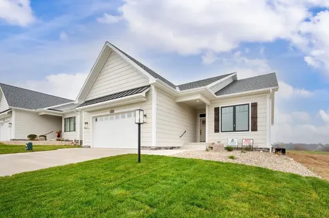 2560 Noellyn Drive Oronoko Charter Township MI 49103