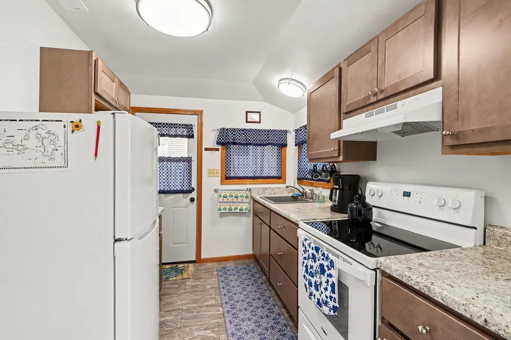 51624 Fish Lake Drive Marcellus Township MI 49067