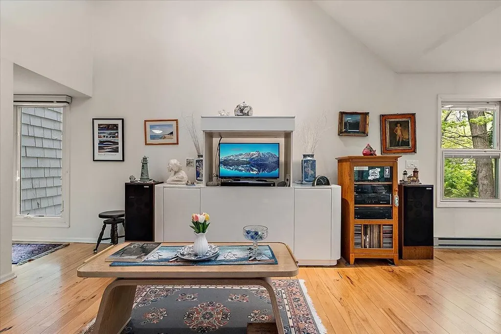 604 Pine Lane Chikaming Township MI 49125