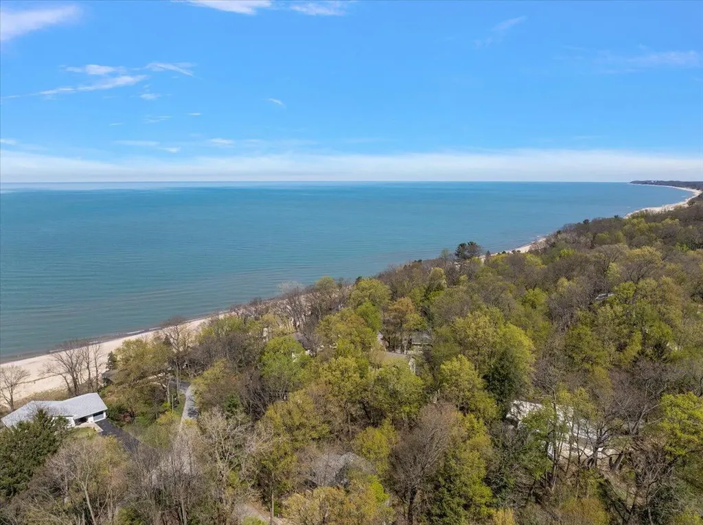 604 Pine Lane Chikaming Township MI 49125