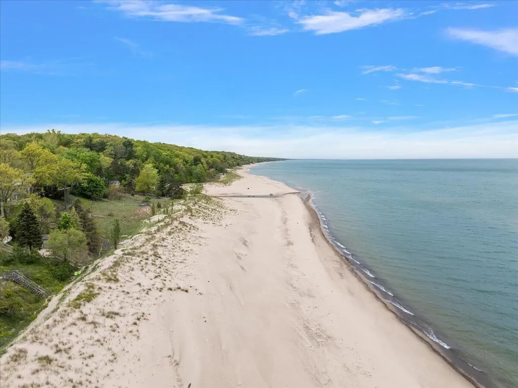 604 Pine Lane Chikaming Township MI 49125