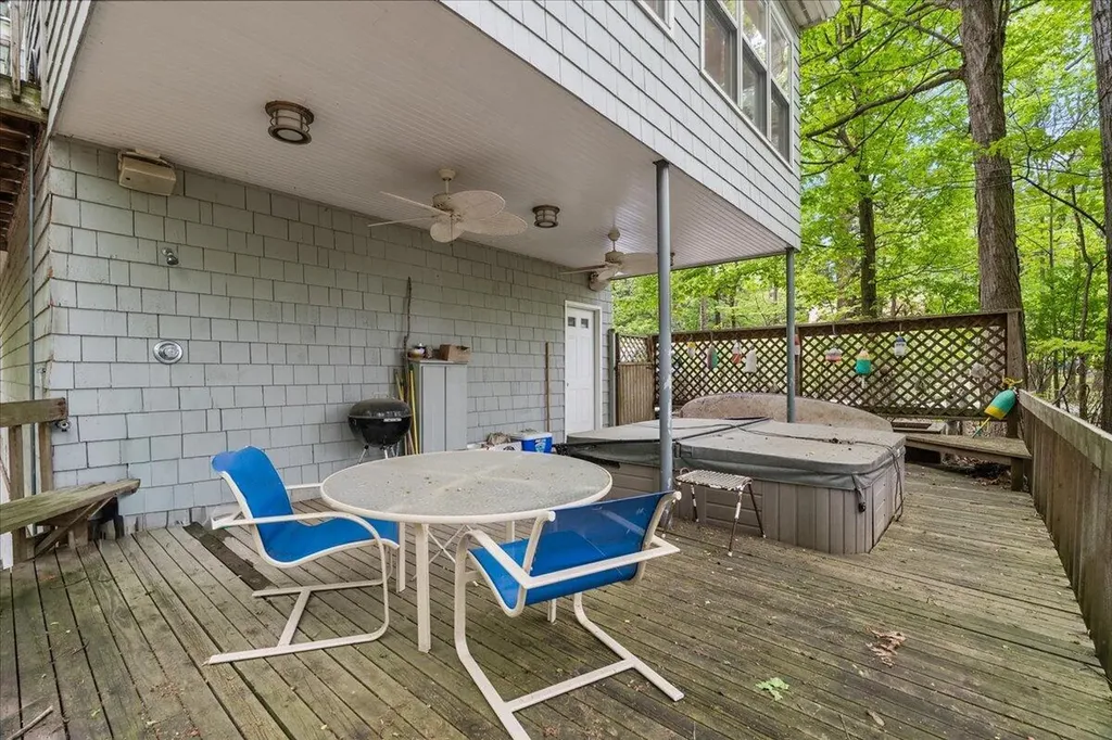 604 Pine Lane Chikaming Township MI 49125