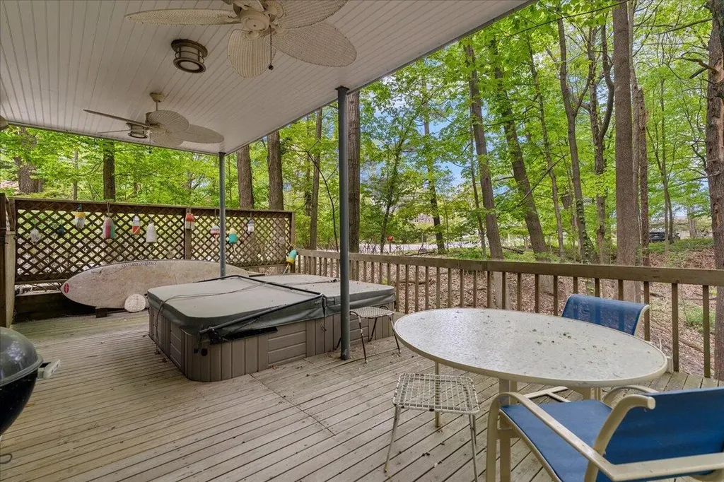 604 Pine Lane Chikaming Township MI 49125
