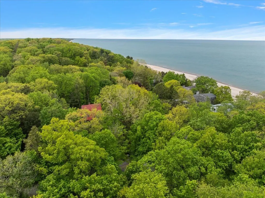 604 Pine Lane Chikaming Township MI 49125
