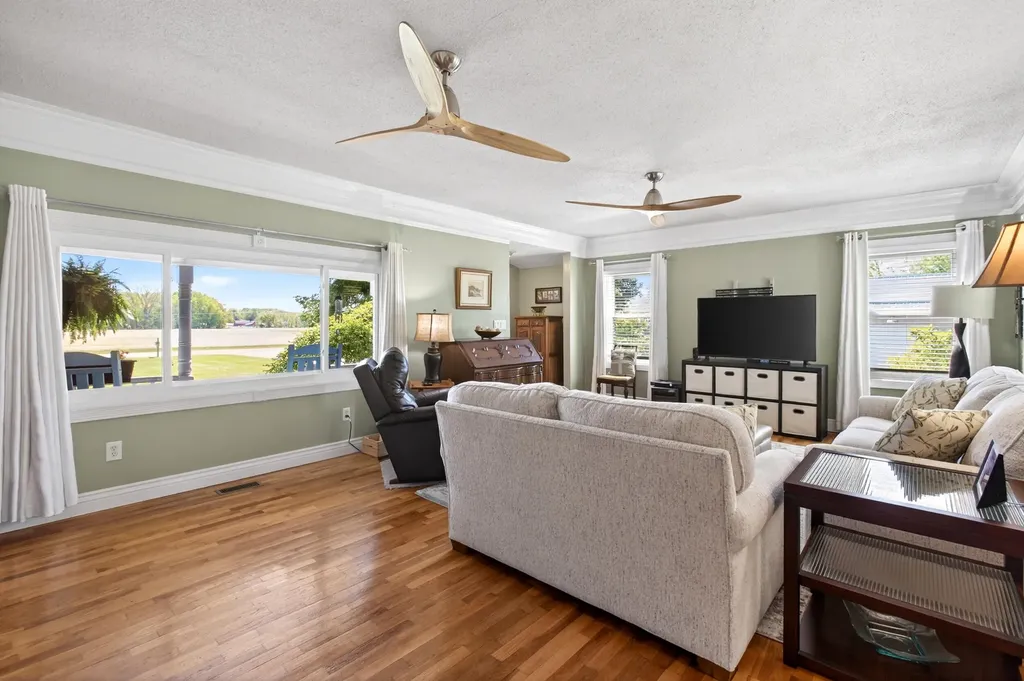 9064 Ruggles Road Baroda Township MI 49101