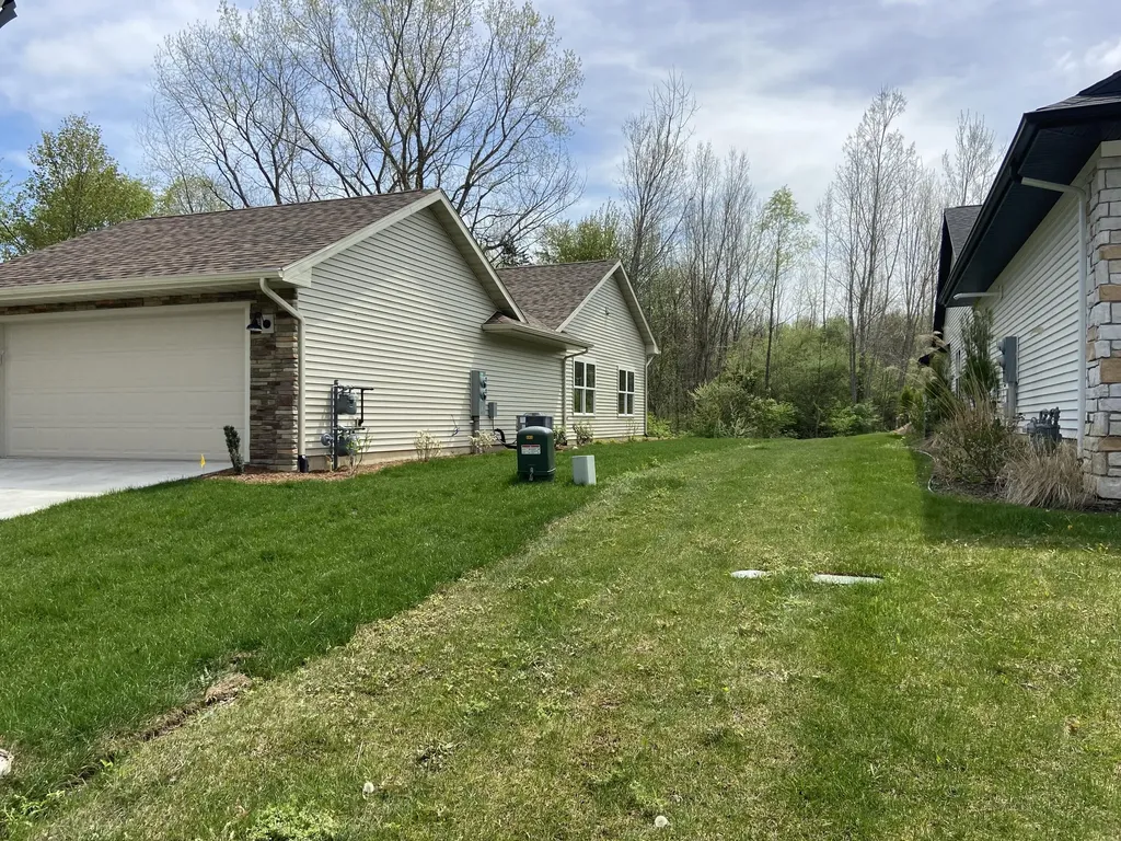 730 Violet Way Royalton Township MI 49085