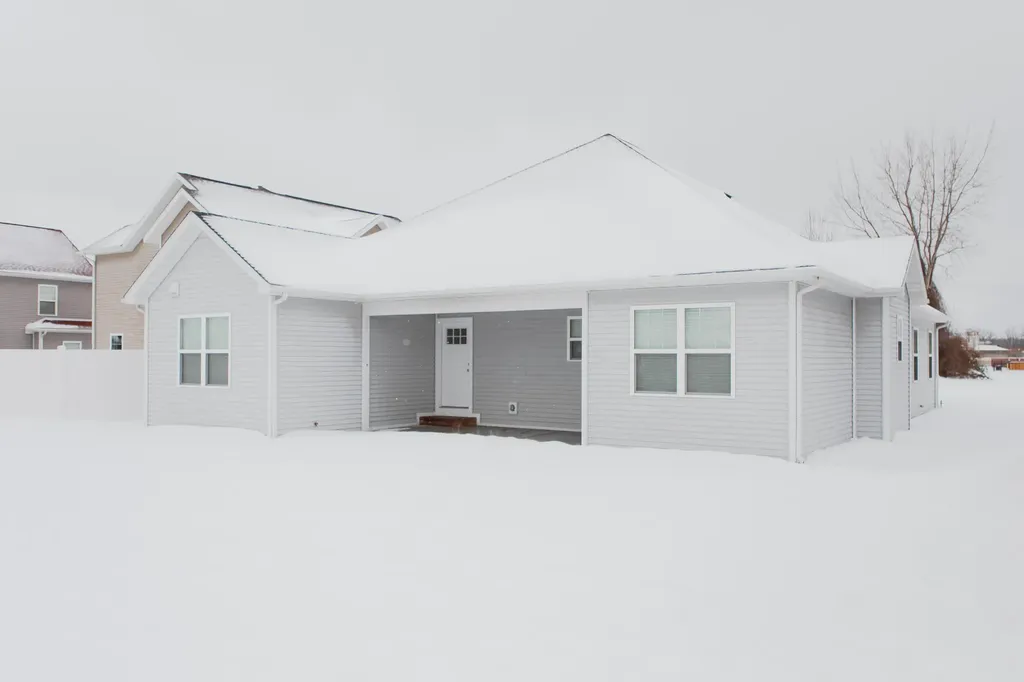 210 Market Place Benton Harbor City MI 49022