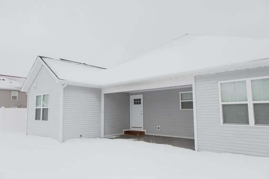 210 Market Place Benton Harbor City MI 49022
