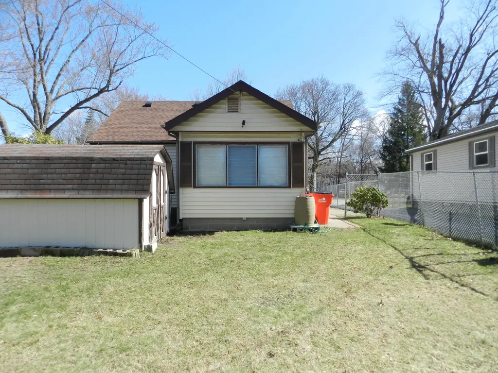 380 N Mccord Street Benton Harbor City MI 49022