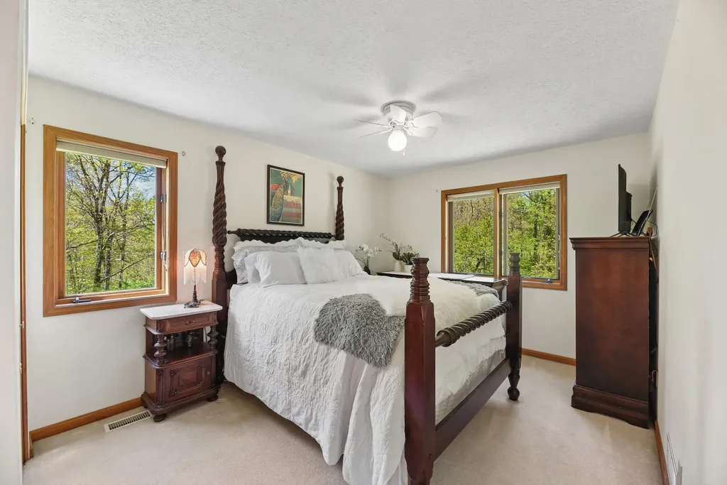 201 Scenic View Drive Niles Township MI 49120