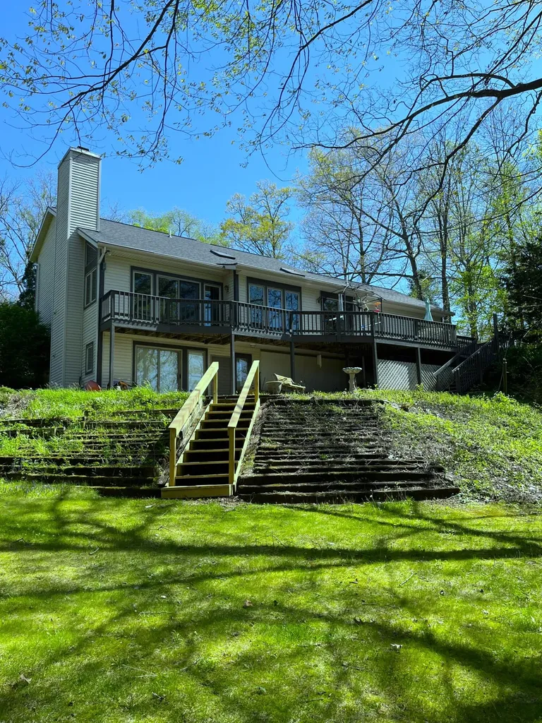 201 Scenic View Drive Niles Township MI 49120