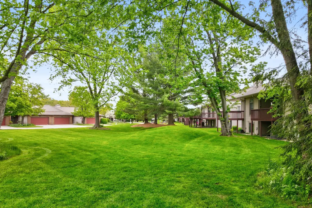643 Crestview Street Holland City MI 49423