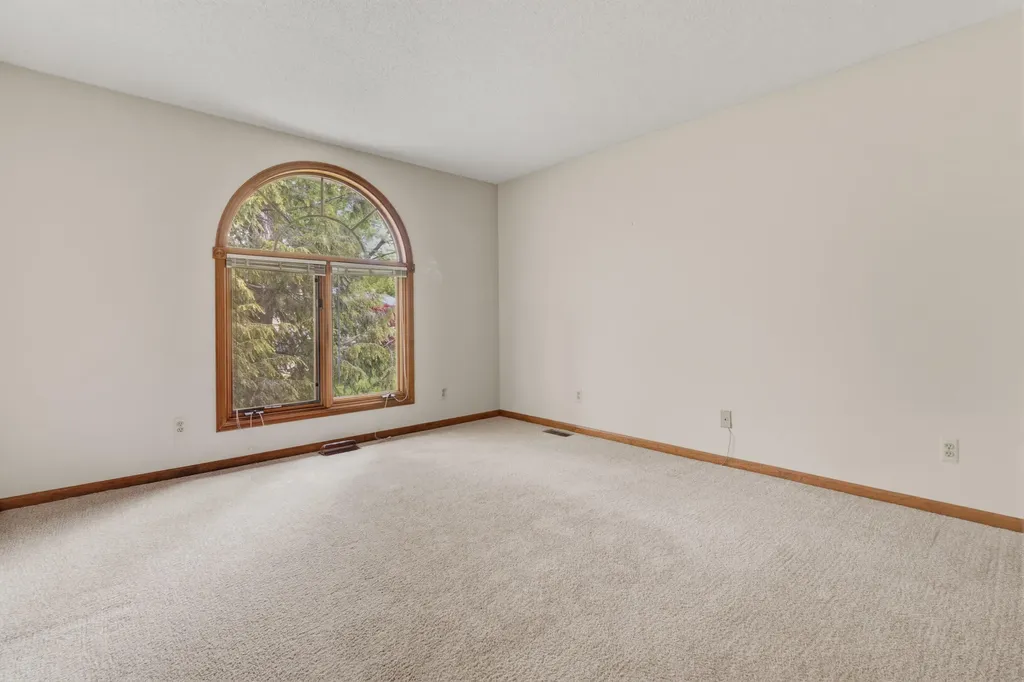 643 Crestview Street Holland City MI 49423