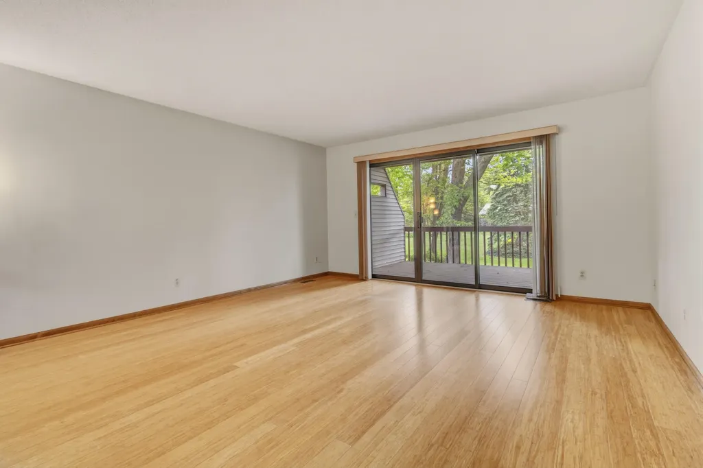 643 Crestview Street Holland City MI 49423