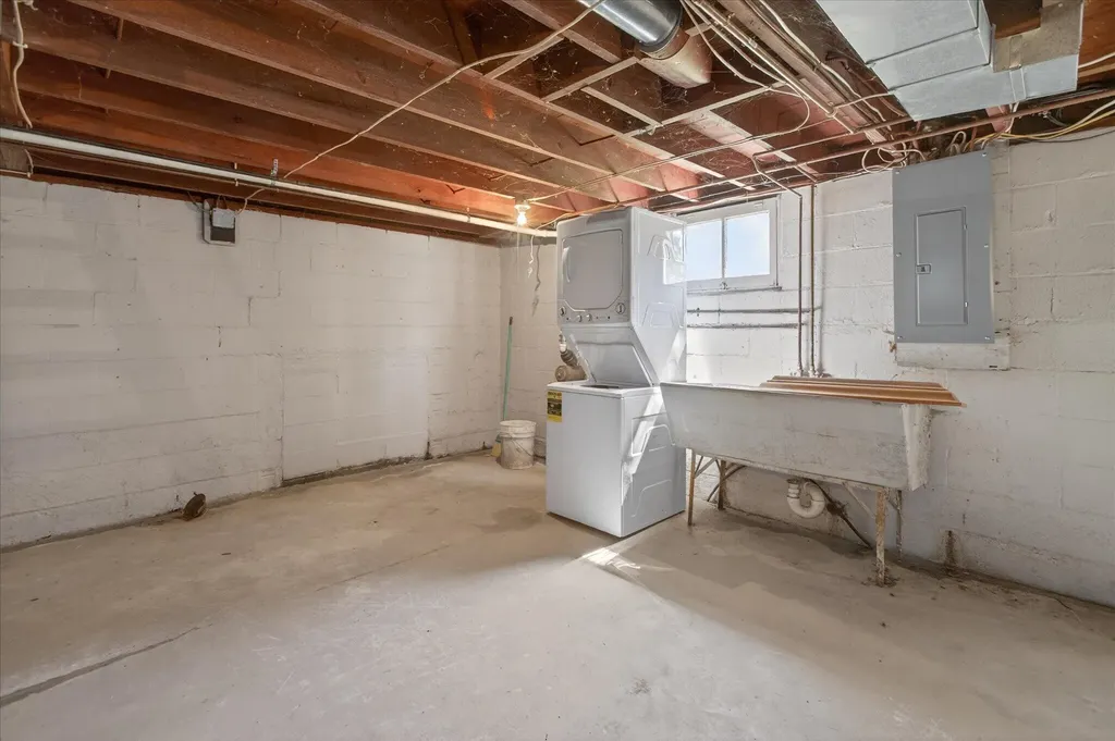 1007 W Detroit Street New Buffalo City MI 49117