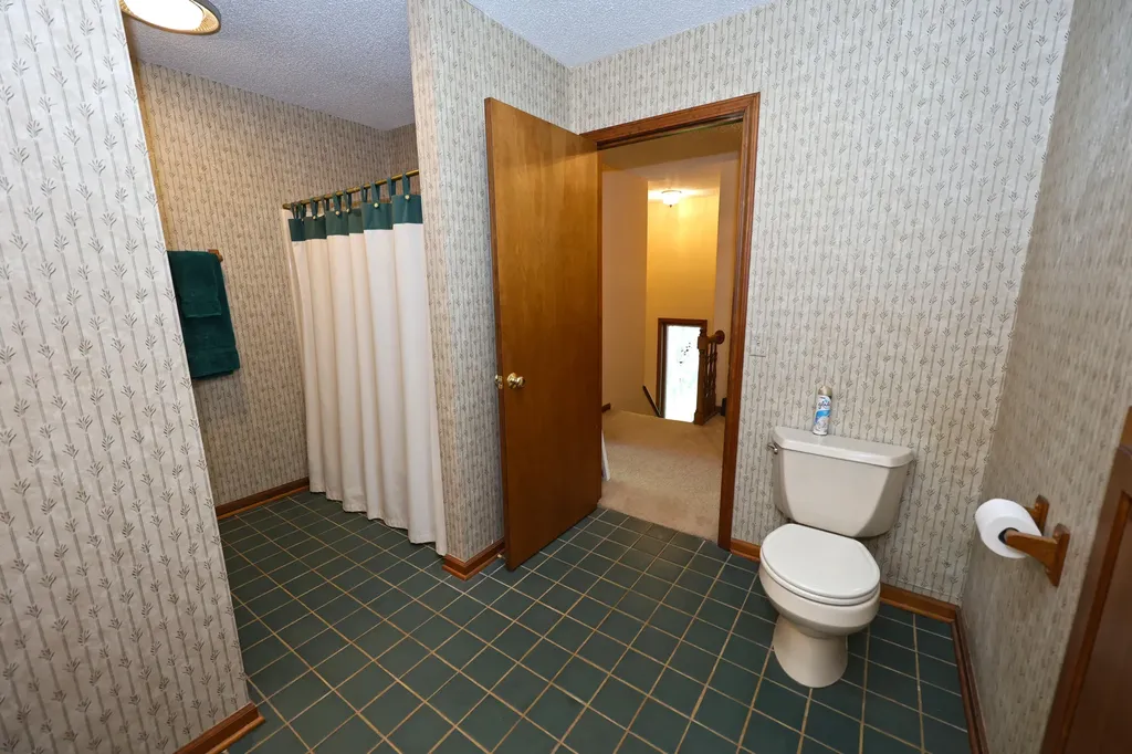94579 County Road 690 Keeler Township MI 49047