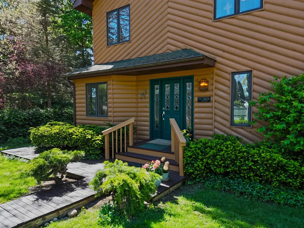 94579 County Road 690 Keeler Township MI 49047