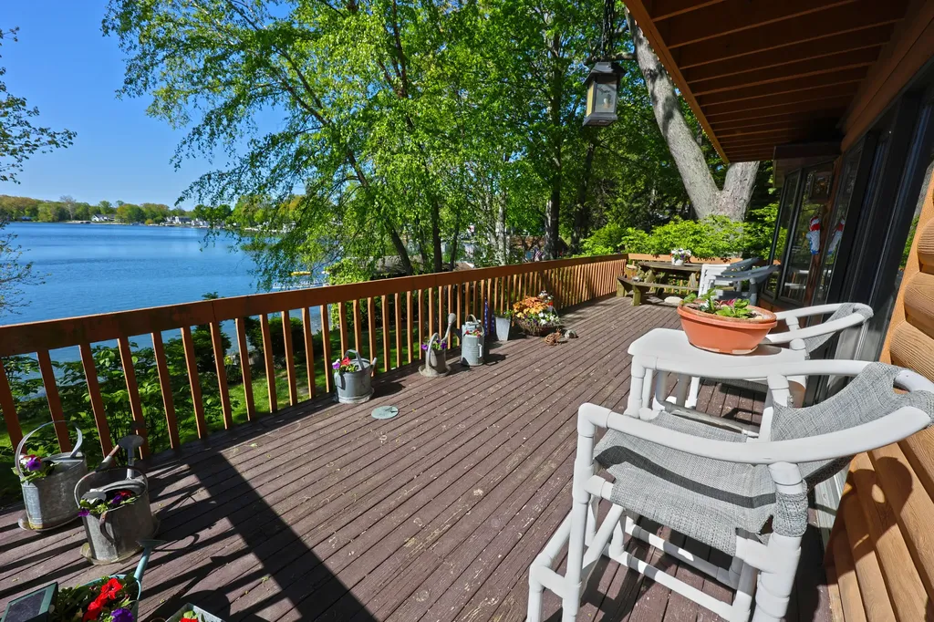 94579 County Road 690 Keeler Township MI 49047