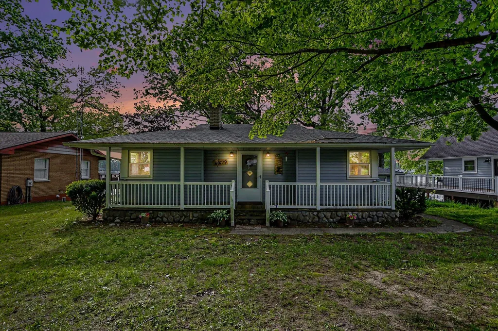 60779 W Oak Drive Keeler Township MI 49045