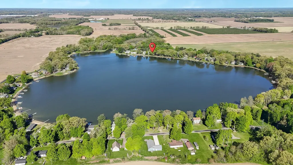 60779 W Oak Drive Keeler Township MI 49045