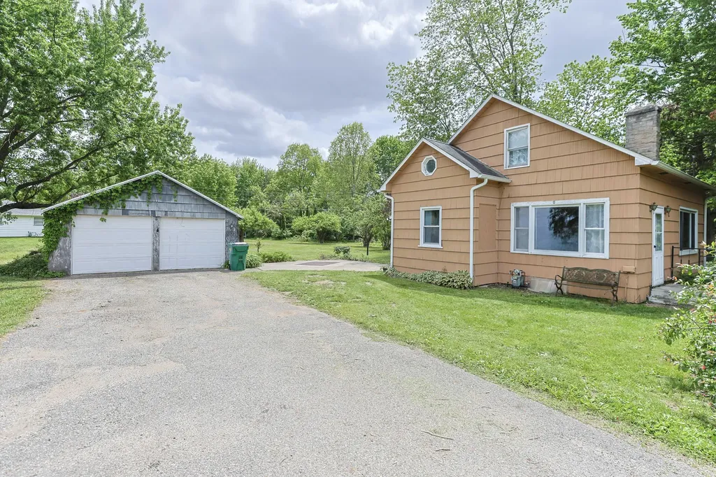 67013 M 62 Jefferson Township MI 49112