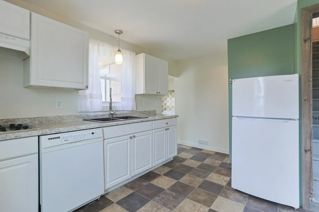 67013 M 62 Jefferson Township MI 49112