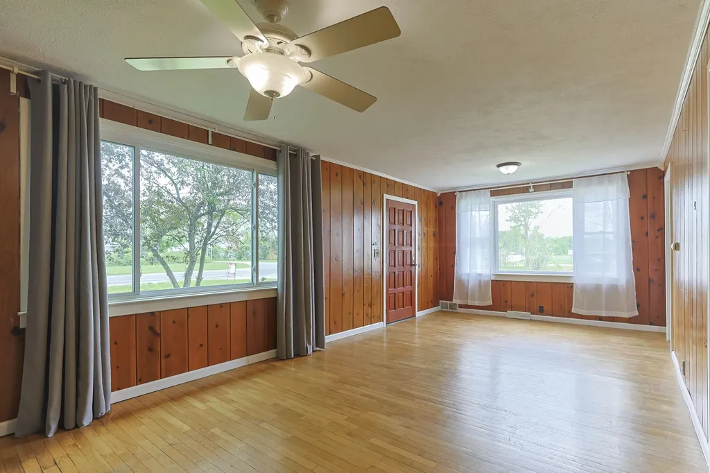 67013 M 62 Jefferson Township MI 49112